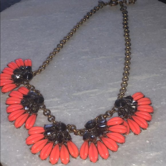 J. CREW Neon Coral Daisy Flower Fan Petal Necklace - Picture 2 of 5
